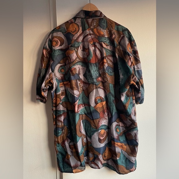 W&H. Men’s L. 100% Silk. Earth tones. Short Sleeve Button Down Shirt - Picture 2 of 8